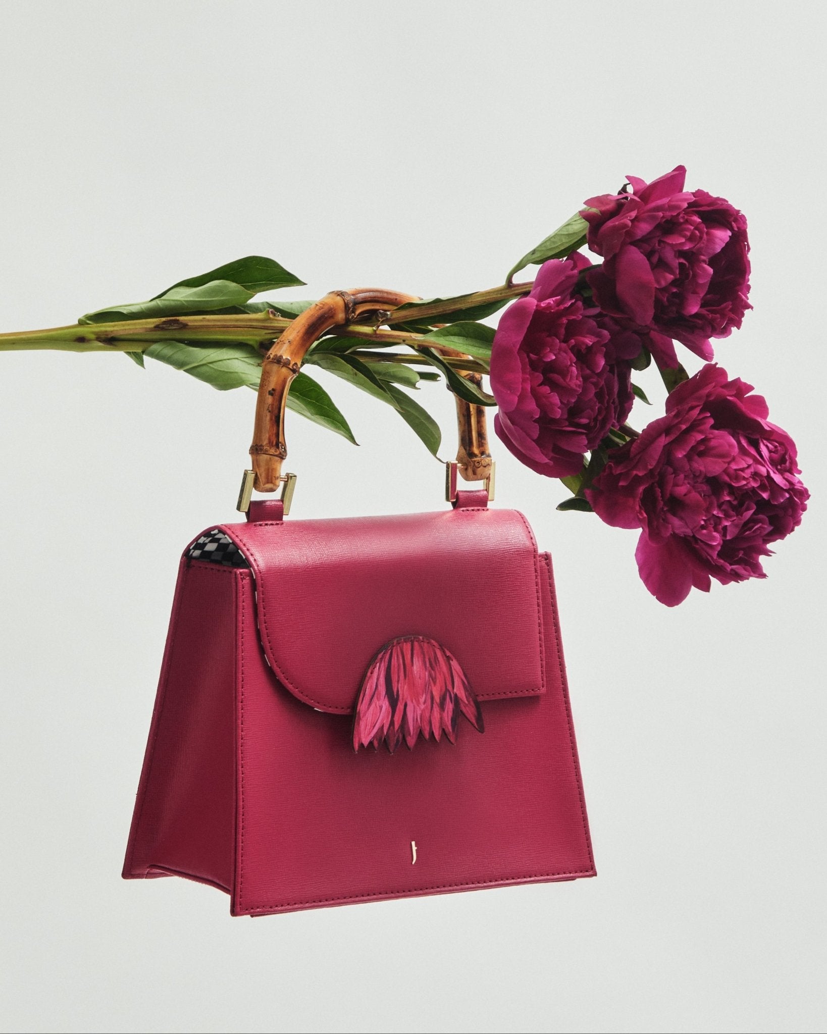 Borsa La Nuova Primavera con manico in Bambù - J'ESSENTIA - #francesca_jennifer_puzzo #color_fuchsia