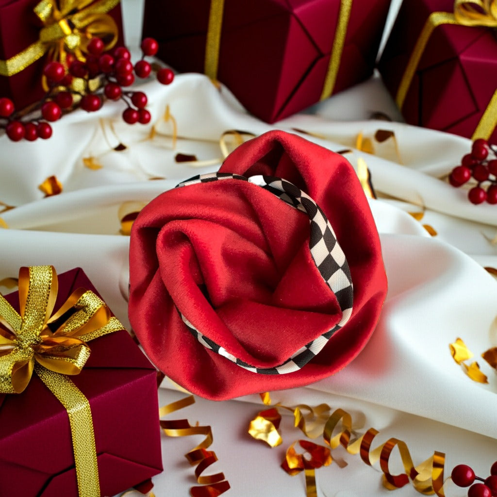 Spilla di Natale con scacchiera