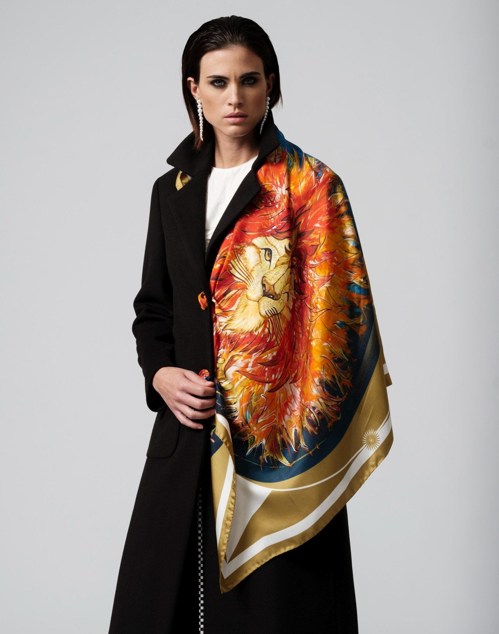 Foulard in seta Il LEONE oro - J'ESSENTIA - #francesca_jennifer_puzzo#